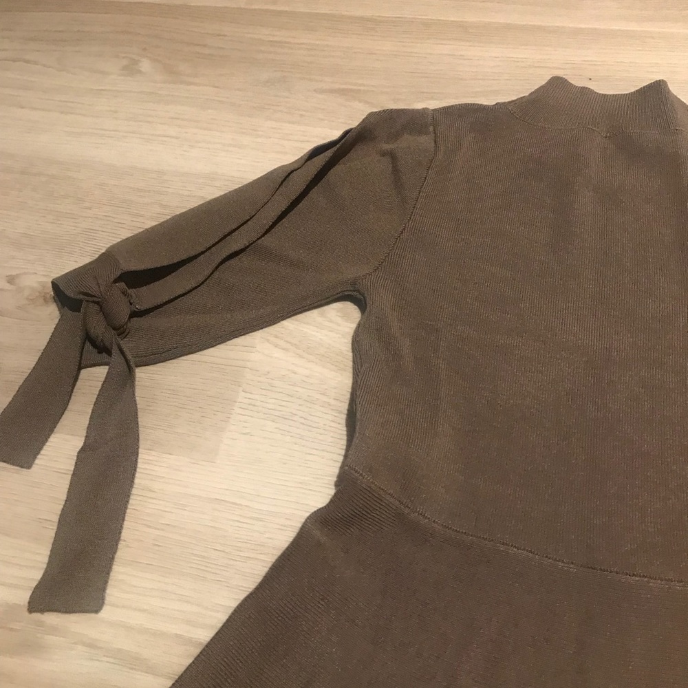 New Tie knot sleeve A line knit tunic dress